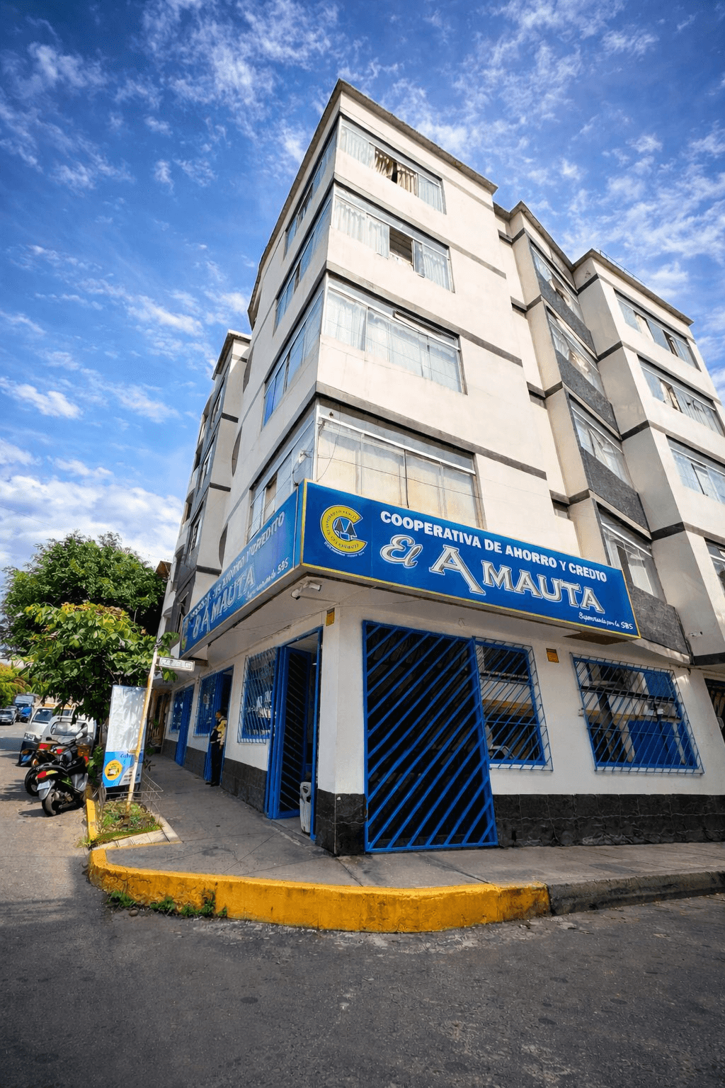 Local institucional de la Cooperativa El Amauta