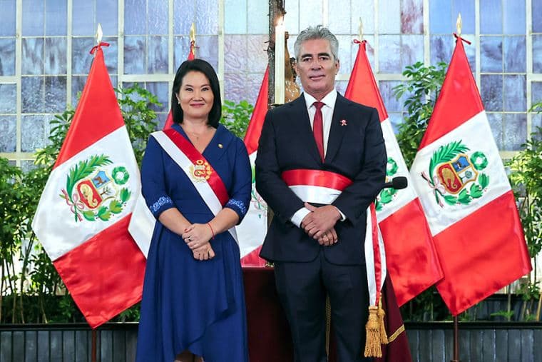 Mauricio Arnillas Gonzalez jura como ministro de Vivienda, Construcción y Saneamiento